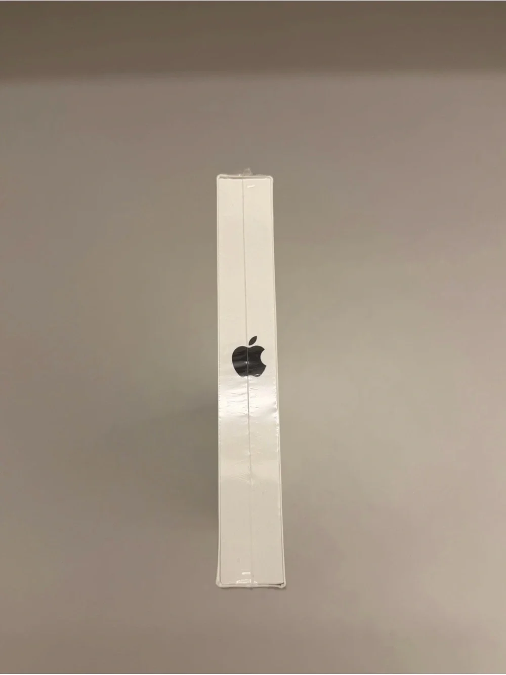 Apple Magic Keyboard with Numeric Keypad (A1843) FREE APPLE PENCIL WITH PURCHASE